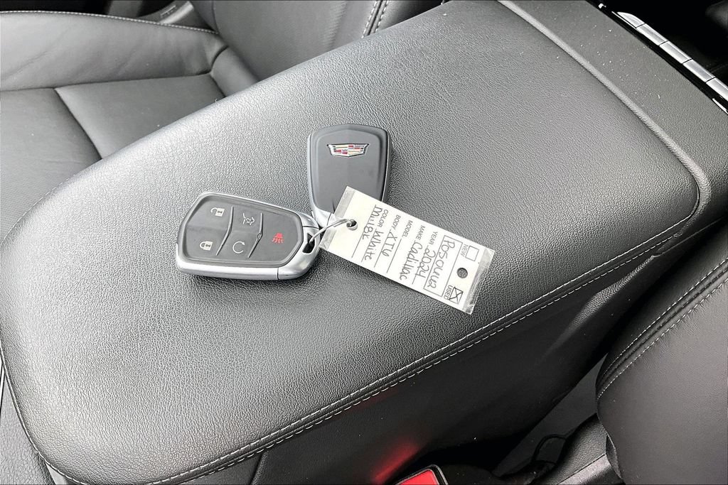 Certified 2024 Cadillac XT6 Sport w/ LPO, Red Accent Package AWD/4WD image 10