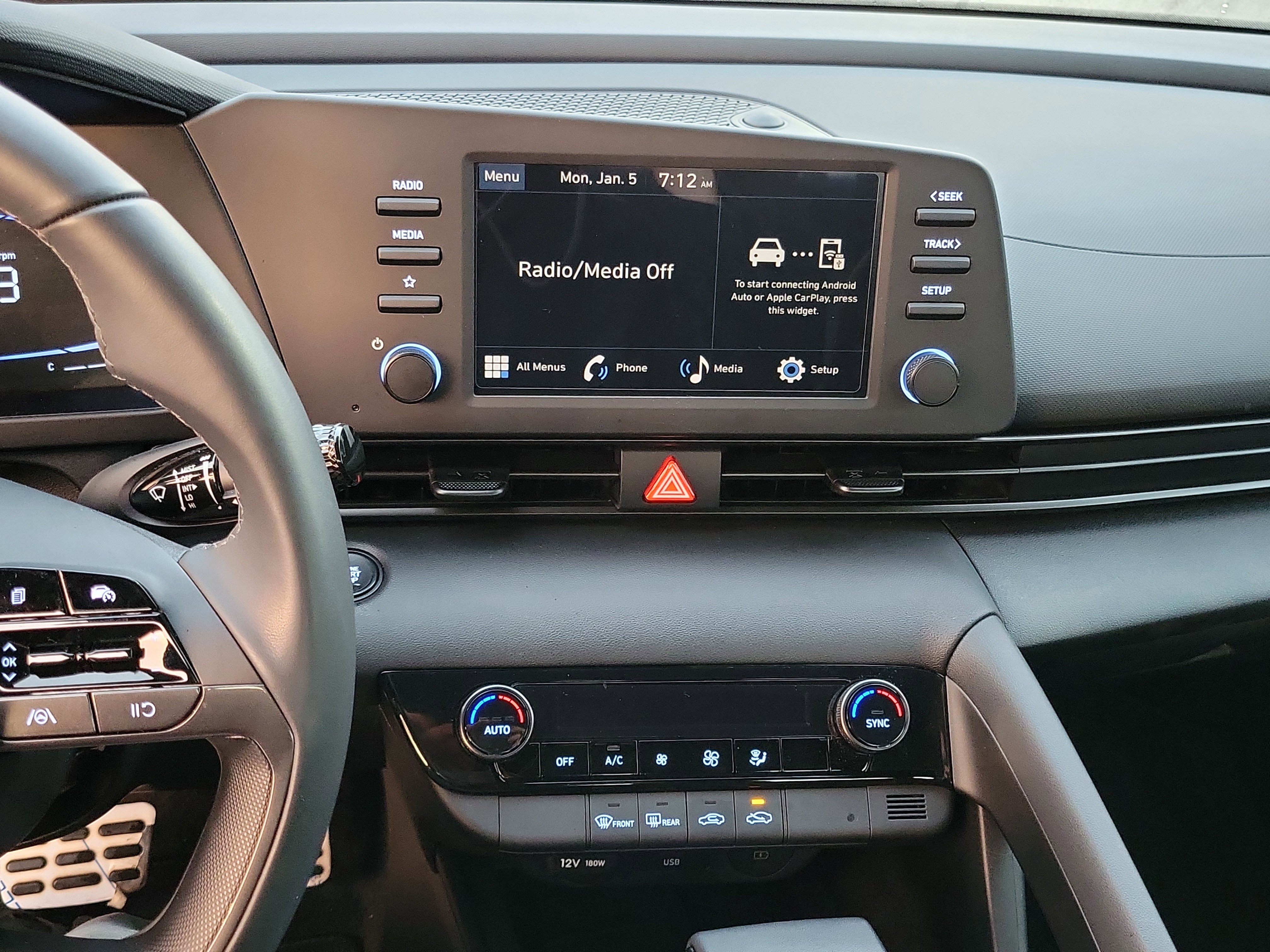 Certified 2025 Hyundai Elantra Sport w/ Cargo Package image 11