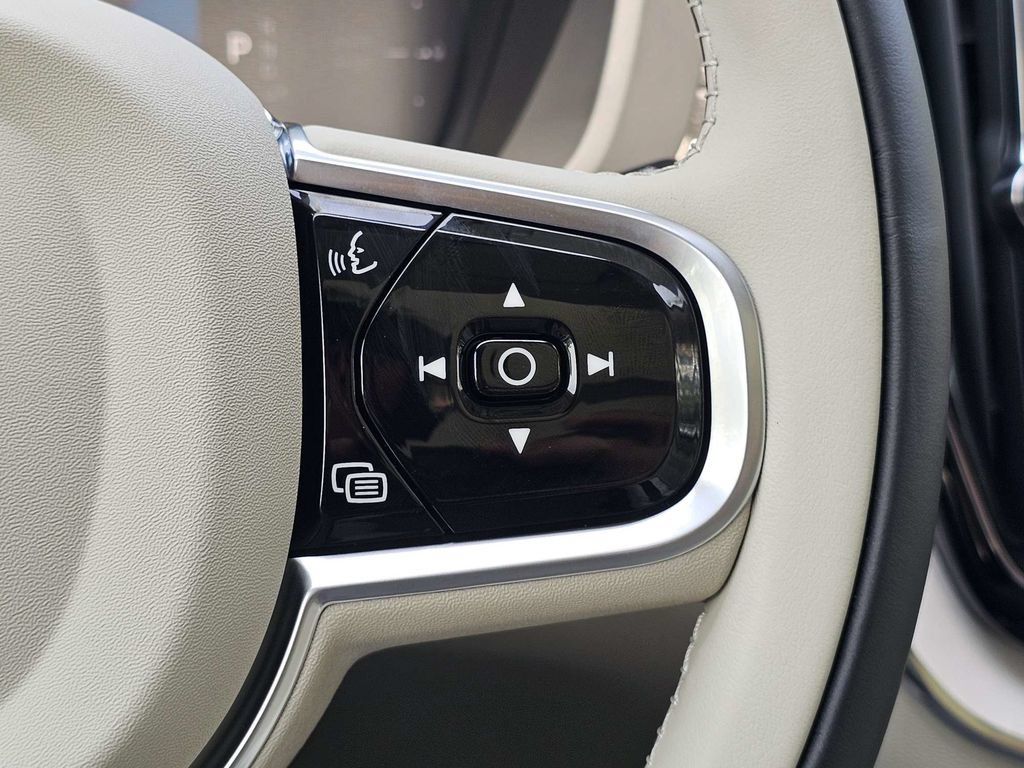 New 2026 Volvo XC60 T8 Ultra w/ Protection Package Premier AWD/4WD image 28