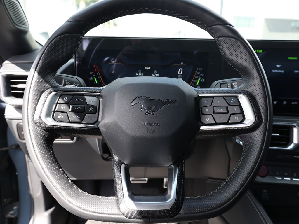 Used 2025 Ford Mustang GT Premium image 33
