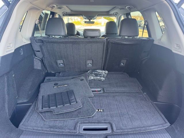 Used 2023 Nissan Rogue SL w/ SL Premium Package image 27