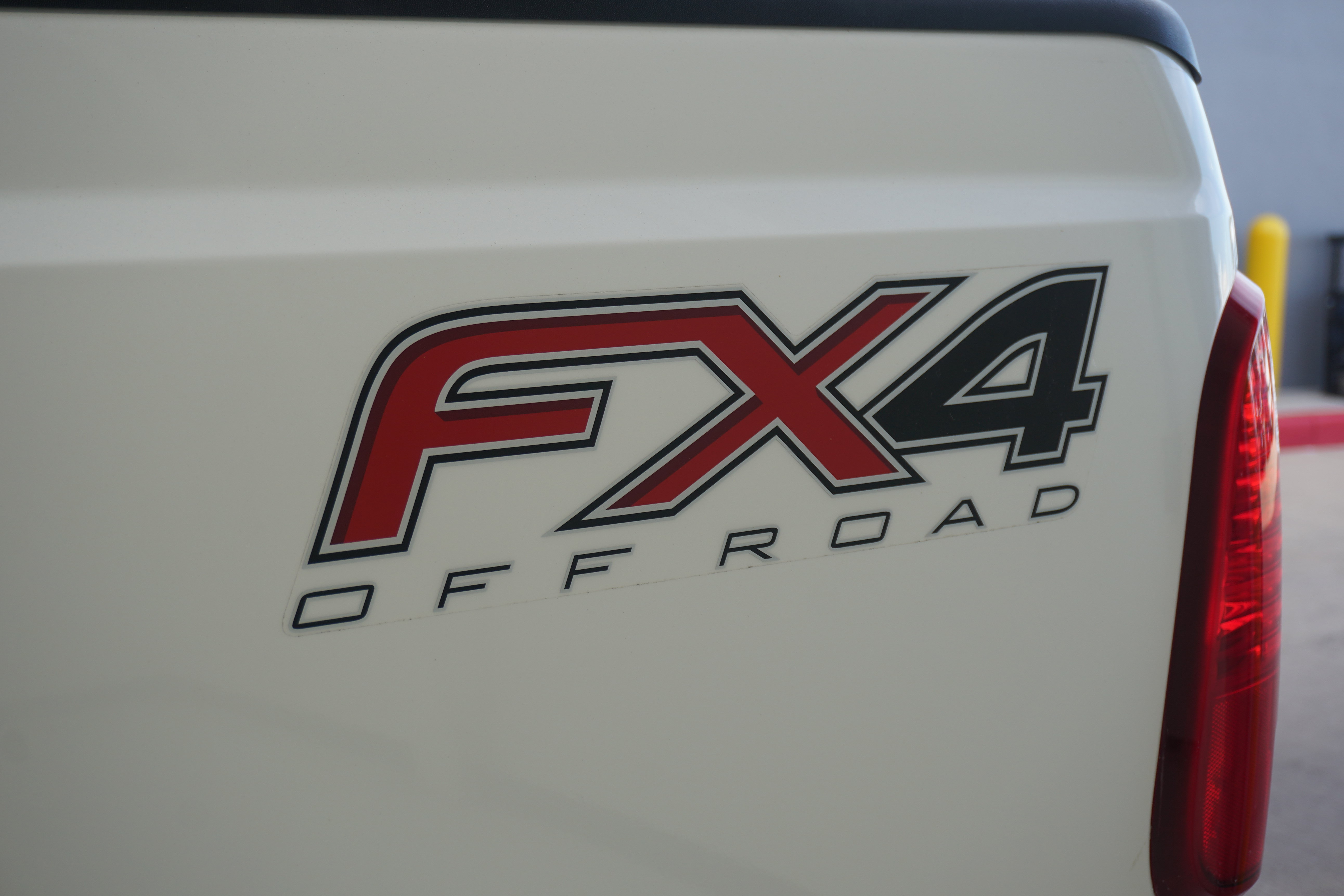 Used 2012 Ford F350 Lariat w/ Lariat Interior Pkg AWD/4WD image 8