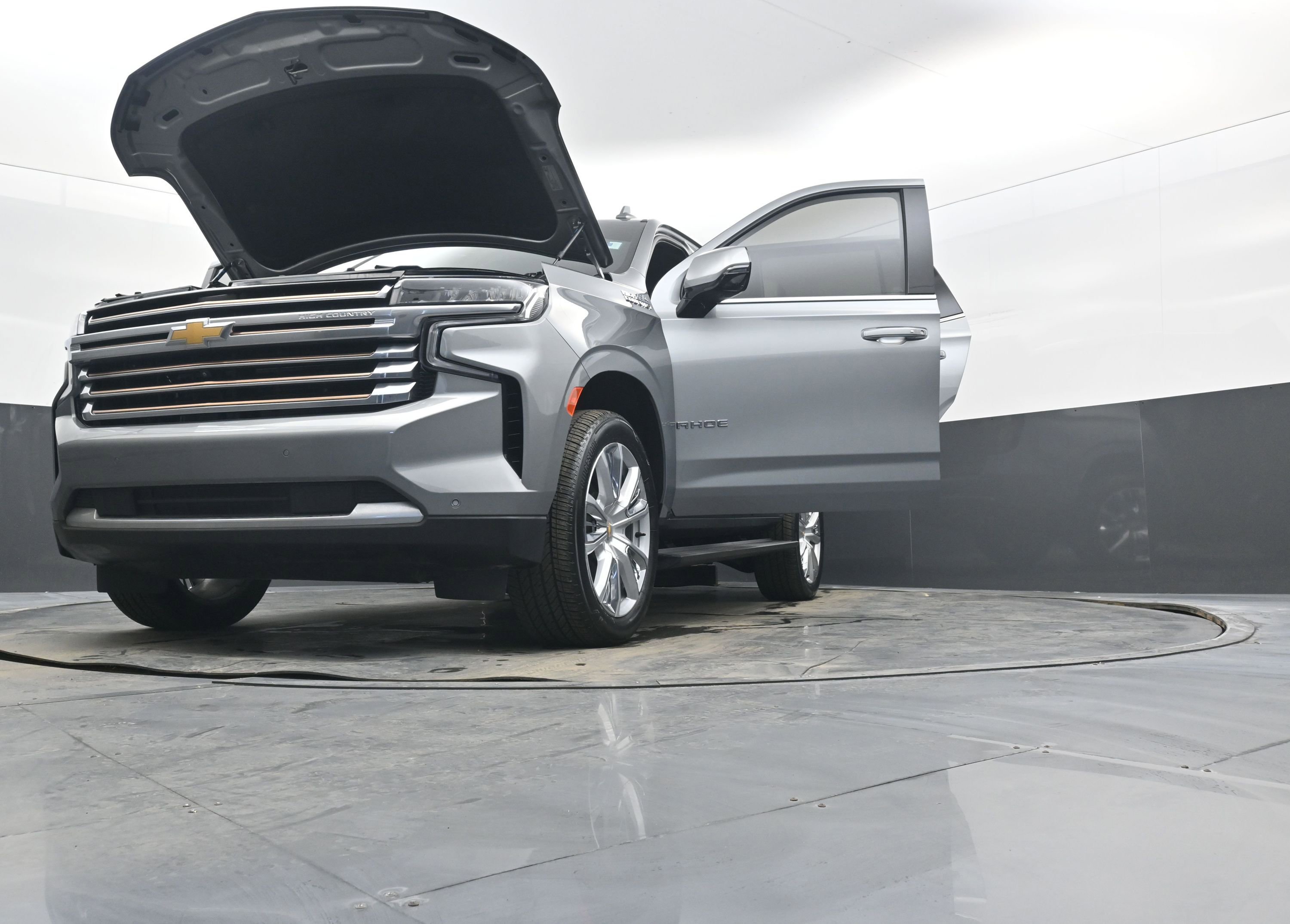 Certified 2024 Chevrolet Tahoe High Country w/ Premium Package image 56