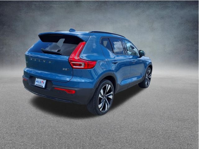 Certified 2023 Volvo XC40 B5 Ultimate w/ Protection Package Premier AWD/4WD image 8
