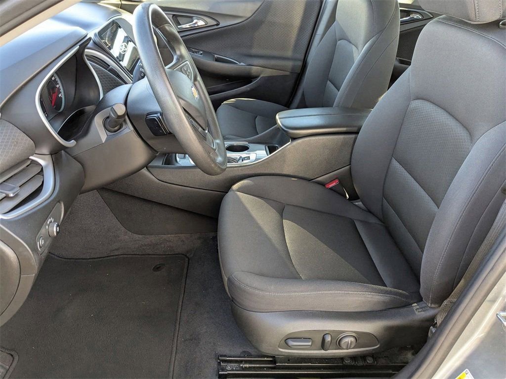 Used 2023 Chevrolet Malibu LT image 21