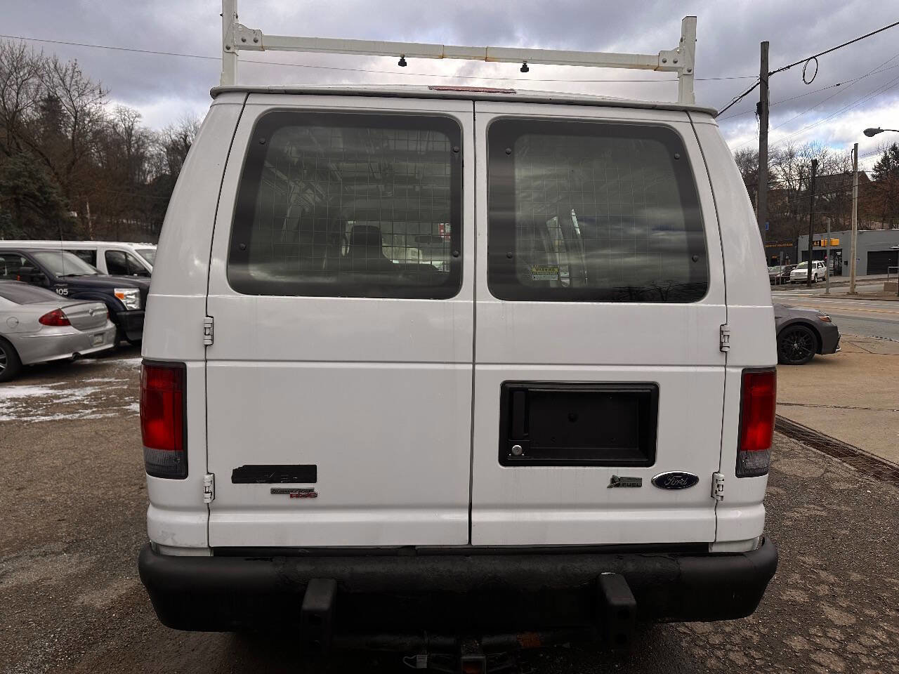 Used 2012 Ford E-250 and Econoline 250 w/ PWR Group image 4