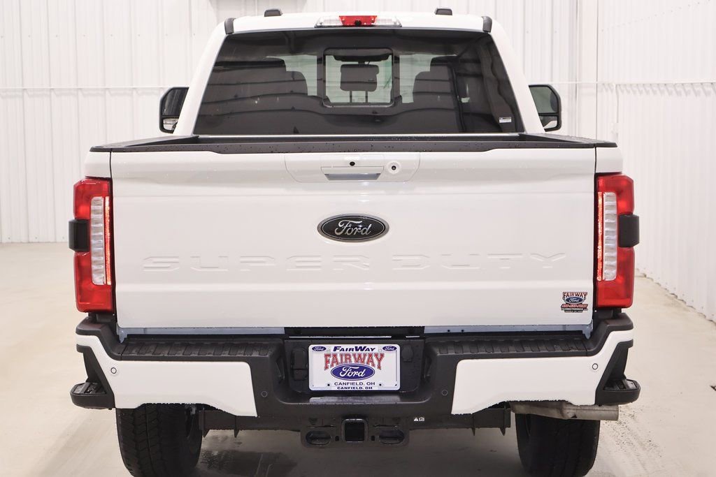New 2026 Ford F250 Lariat w/ Black Appearance Package image 8