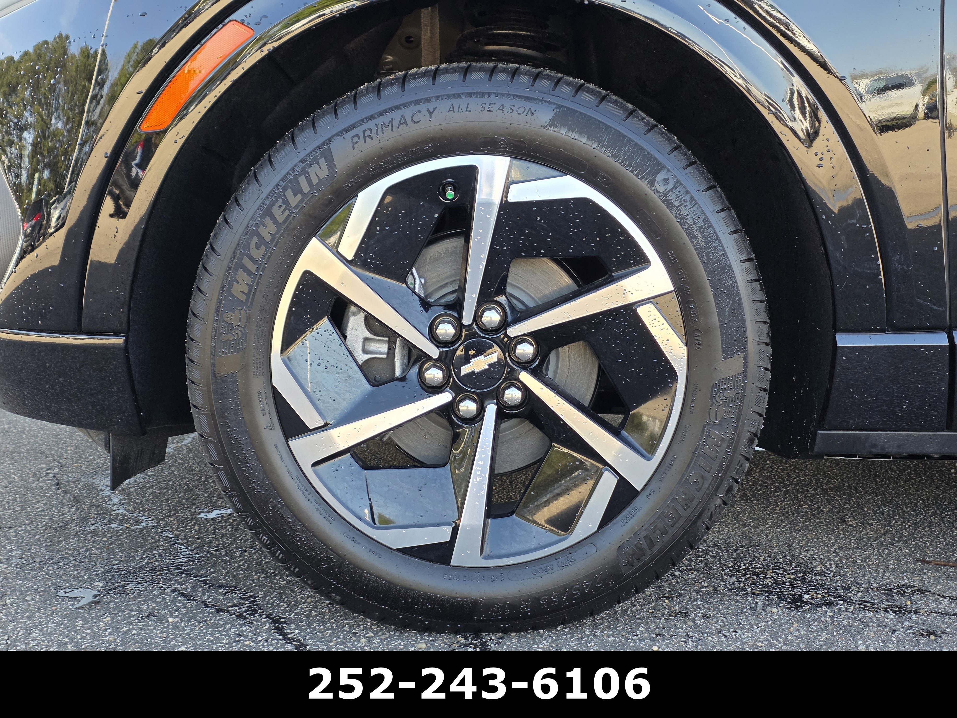 Used 2025 Chevrolet Equinox EV LT image 47