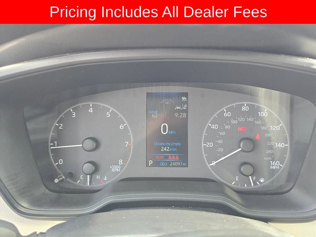 Used 2025 Toyota Corolla LE FWD image 14