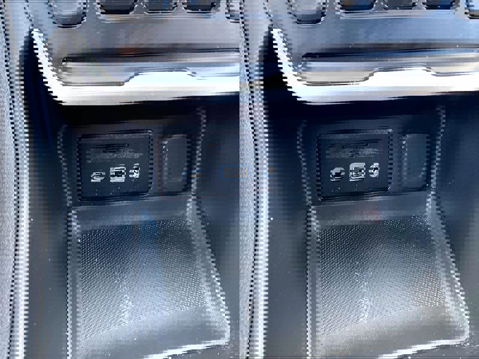 Used 2019 GMC Terrain SLT w/ Preferred Package image 24