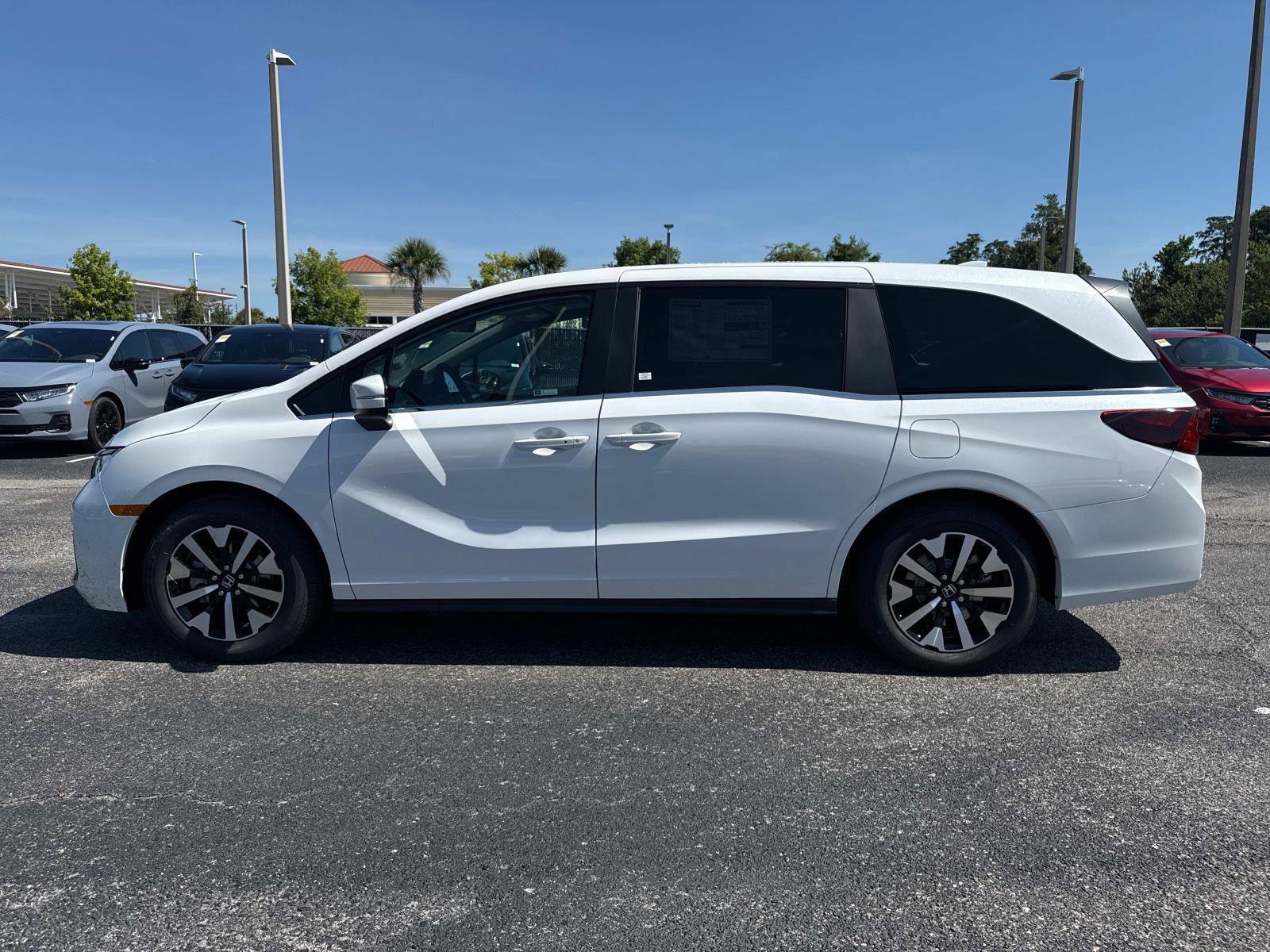 New 2026 Honda Odyssey EX-L image 7