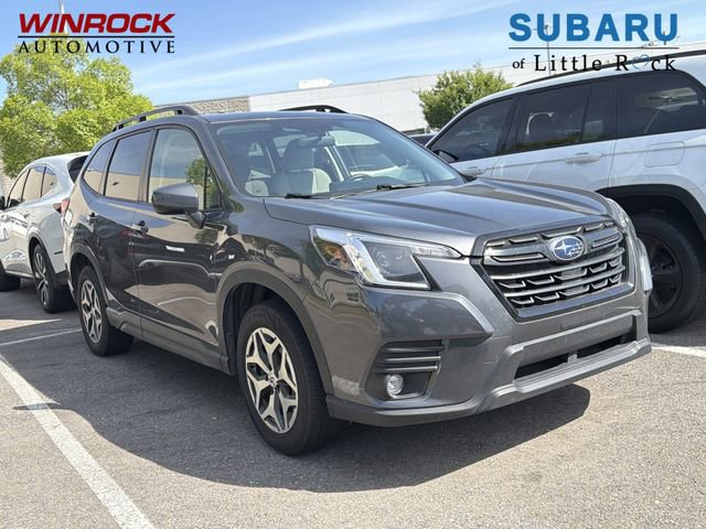 Used 2024 Subaru Forester Premium AWD/4WD image 1