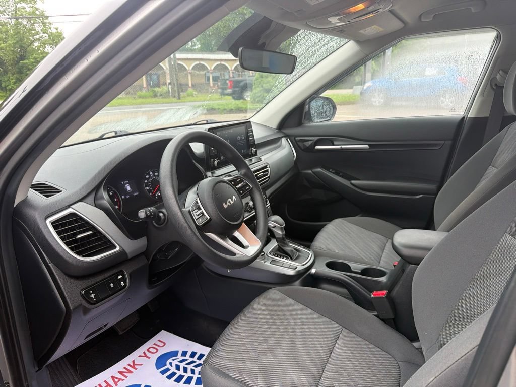 Used 2023 Kia Seltos LX AWD/4WD image 28