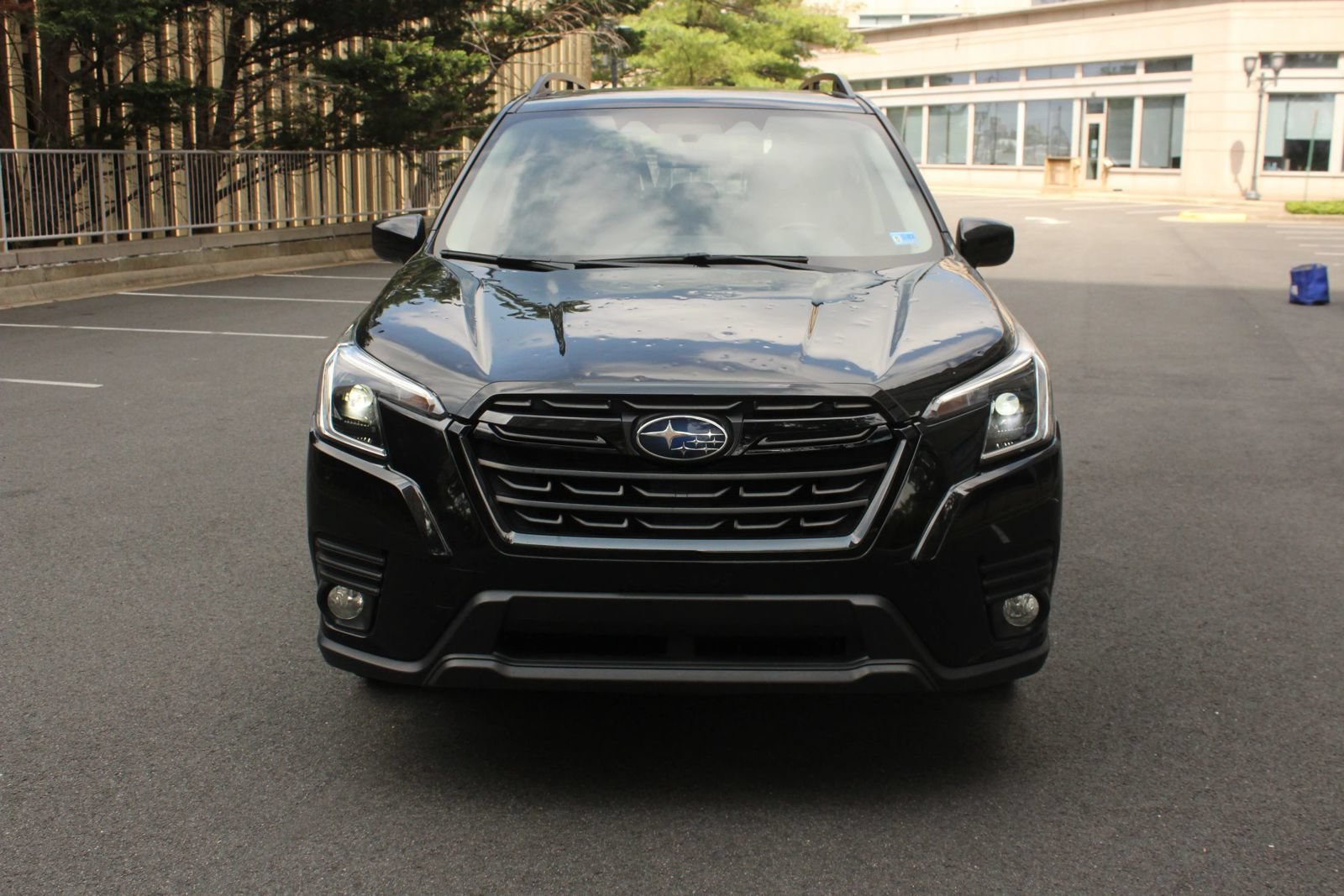 Used 2023 Subaru Forester Premium AWD/4WD image 3