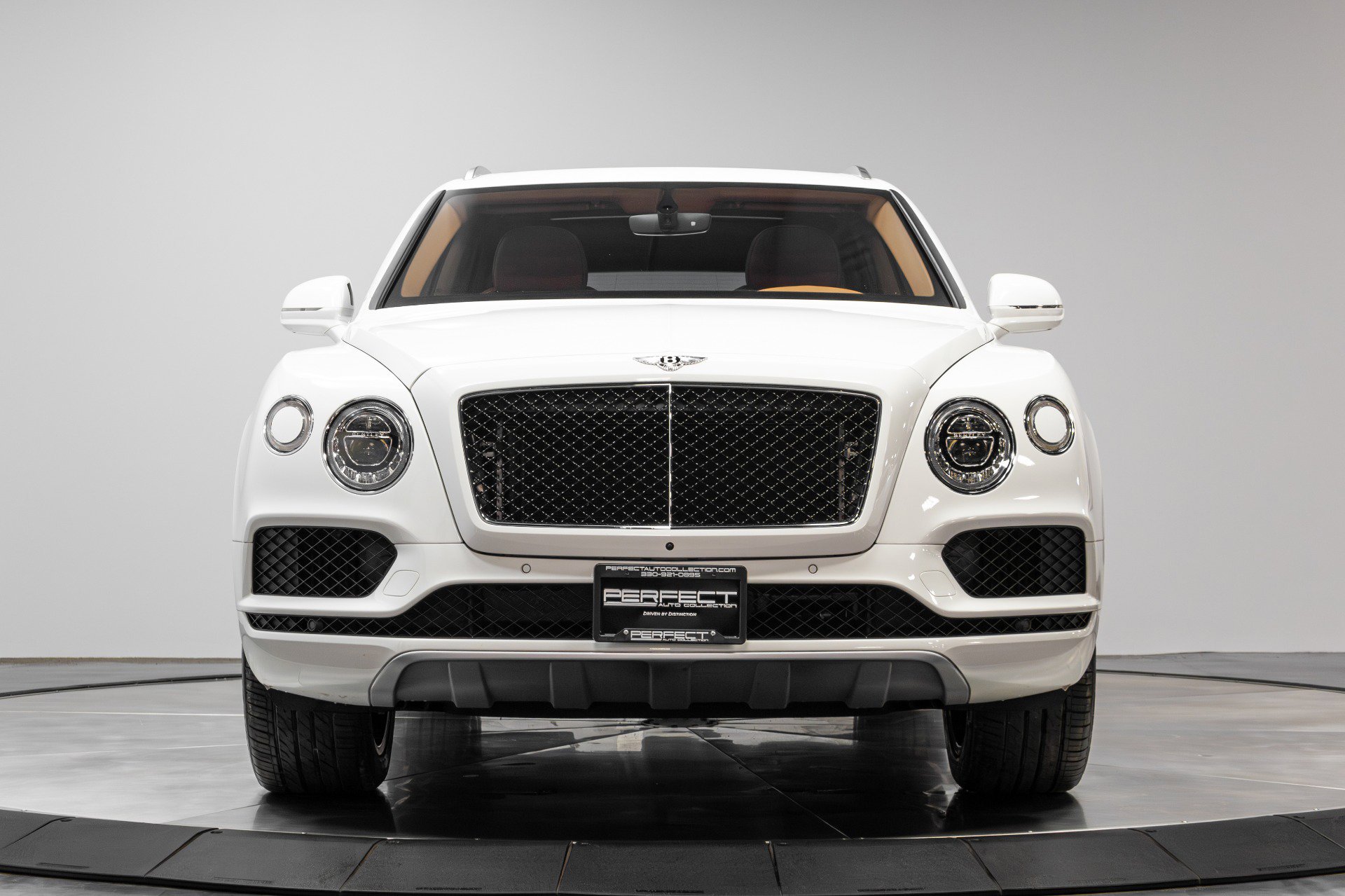 Used 2019 Bentley Bentayga image 38