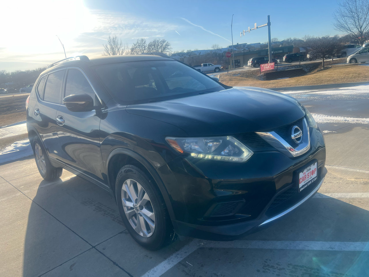 Used 2015 Nissan Rogue SV image 4