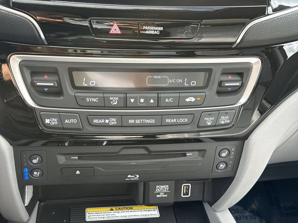 Used 2019 Honda Pilot Elite image 16
