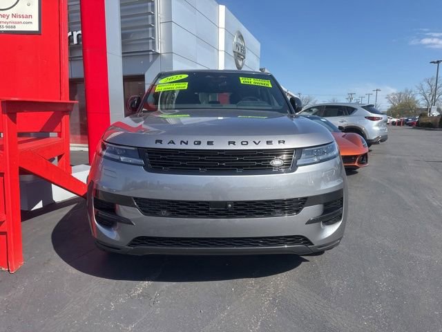 Used 2025 Land Rover Range Rover Sport SE AWD/4WD image 6