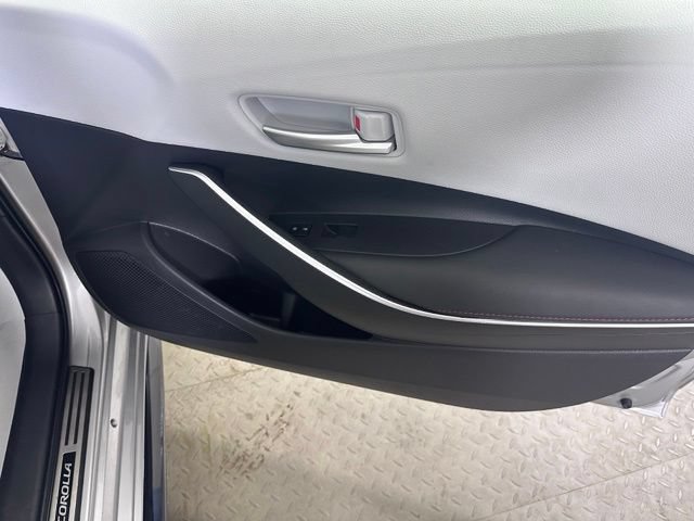 Used 2025 Toyota Corolla SE w/ SE Premium Package AWD/4WD image 9