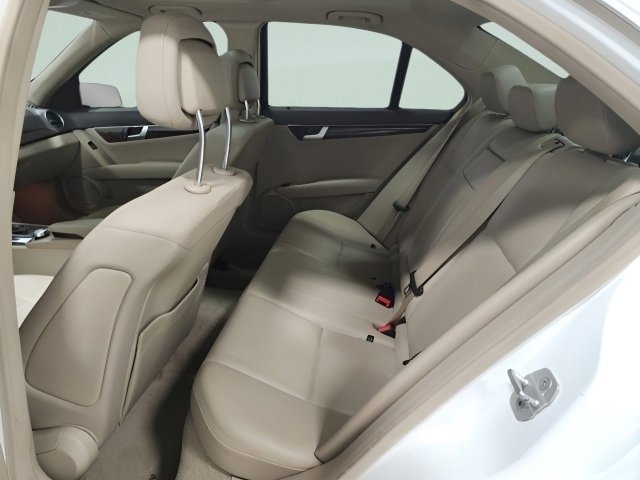 Used 2014 Mercedes-Benz C 300 4MATIC Sedan image 20