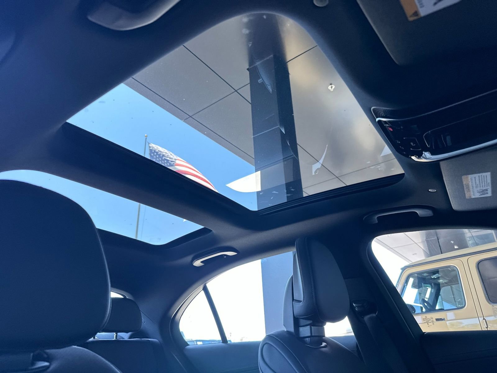 New 2025 Mercedes-Benz C 300 4MATIC Sedan image 16