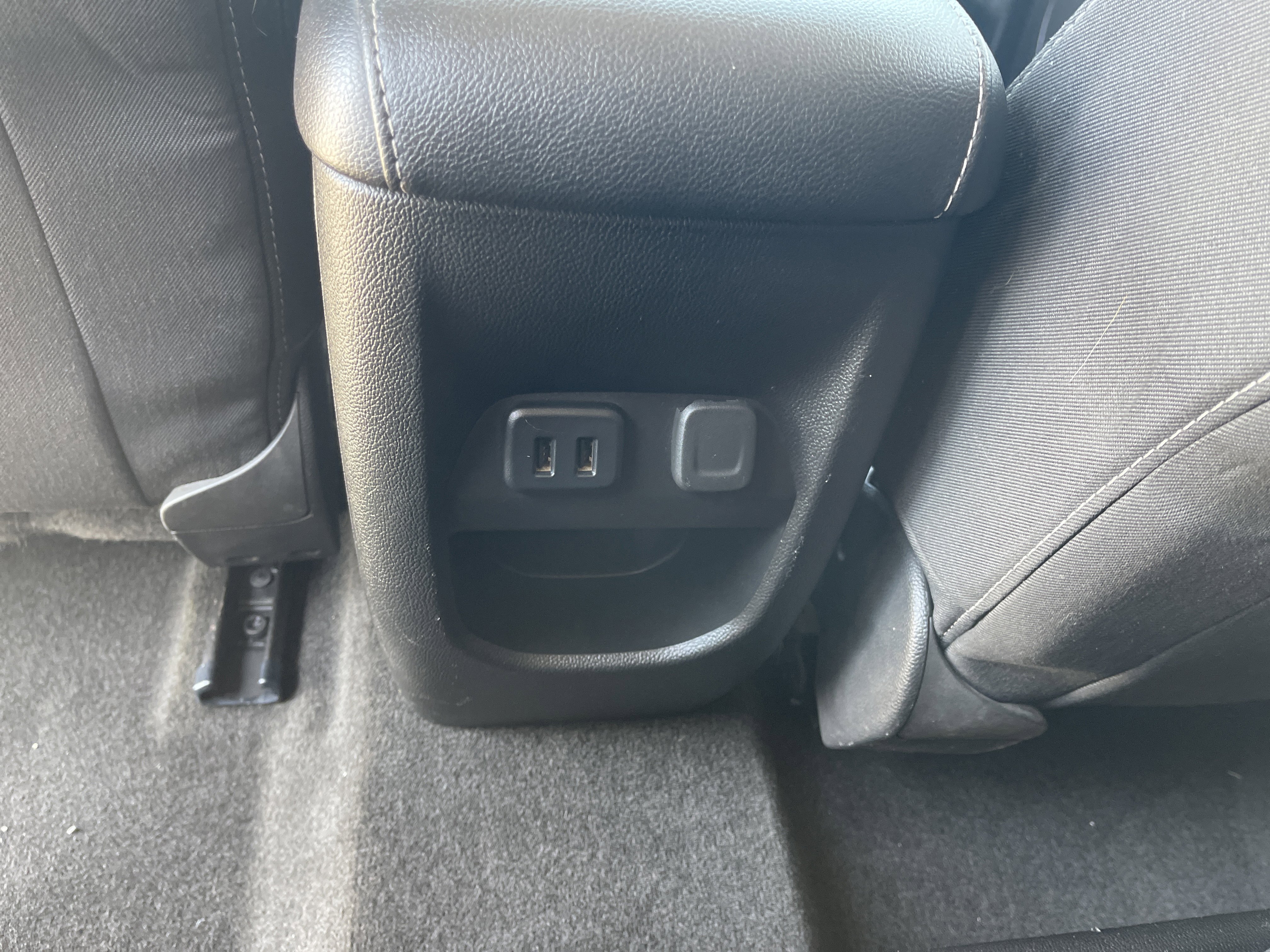 Used 2018 Chevrolet Colorado LT w/ Redline Special Edition image 38