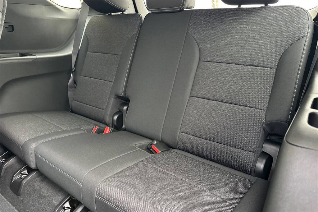 New 2026 Chevrolet Traverse LT w/ Midnight/Sport Edition image 16