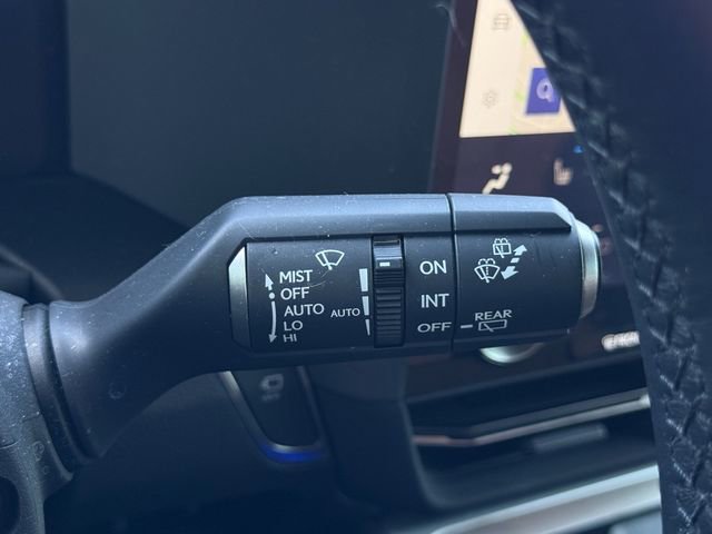 Used 2024 Lexus GX 550 w/ Accessory Package (2T) AWD/4WD image 22