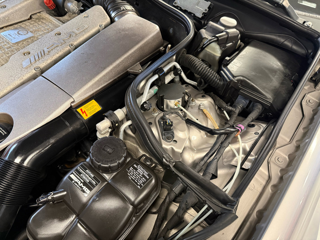 Used 2004 Mercedes-Benz E 55 AMG Sedan image 27