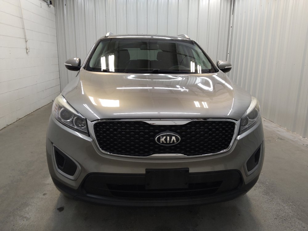 Used 2016 Kia Sorento FWD image 14