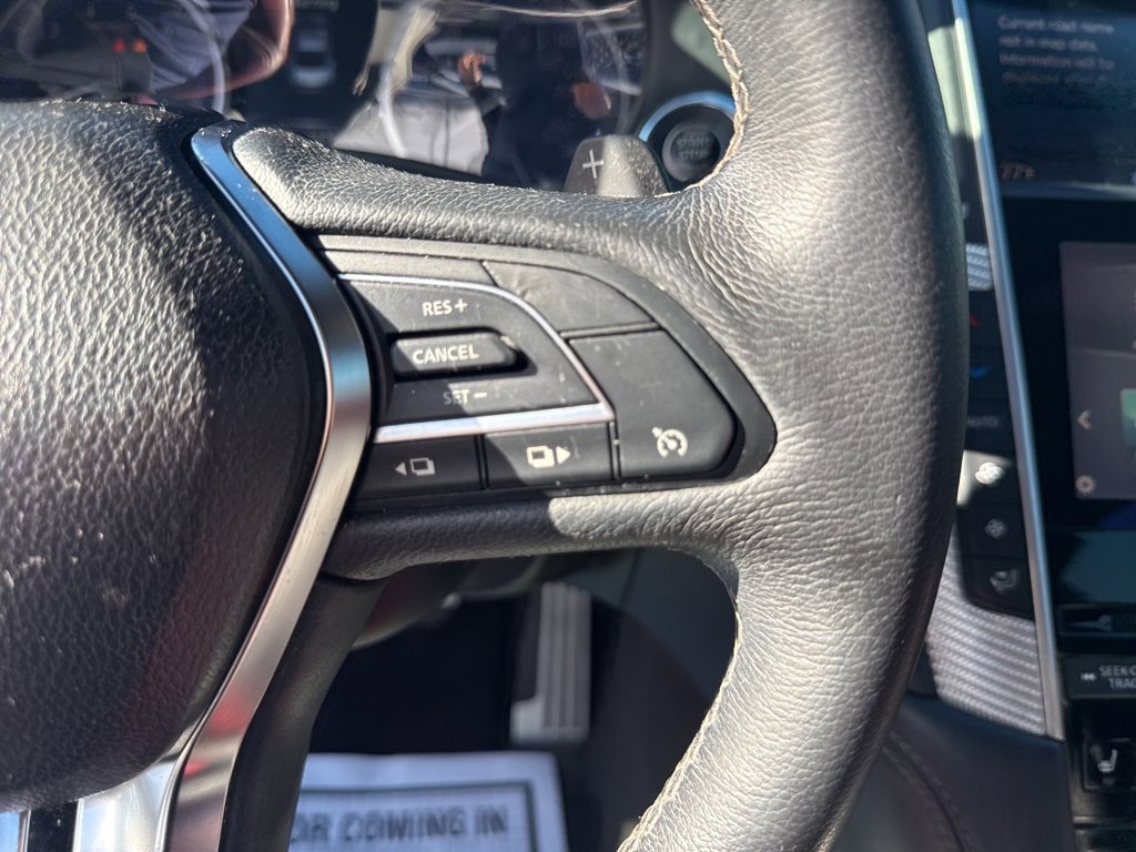 Used 2017 INFINITI Q60 Red Sport 400 image 25