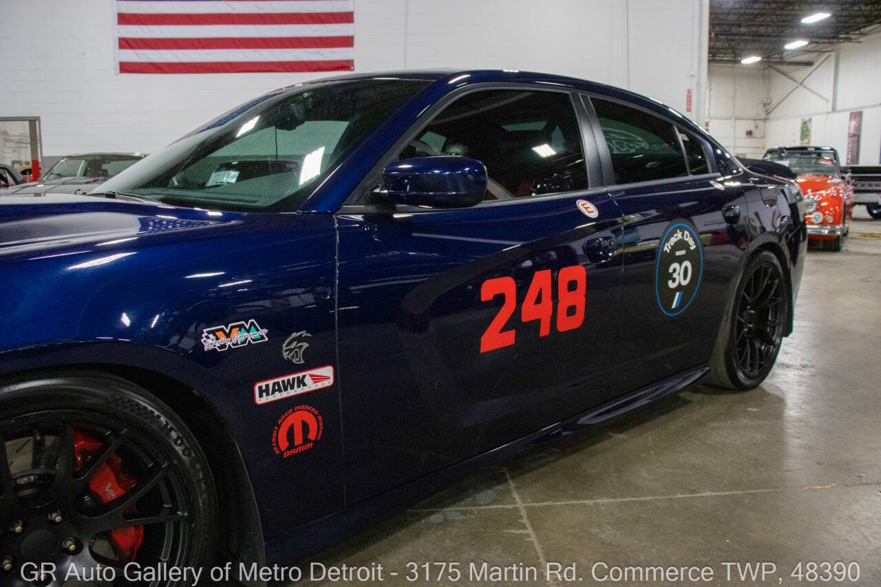 Used 2015 Dodge Charger SRT Hellcat w/ Harman/Kardon Audio Group RWD image 21