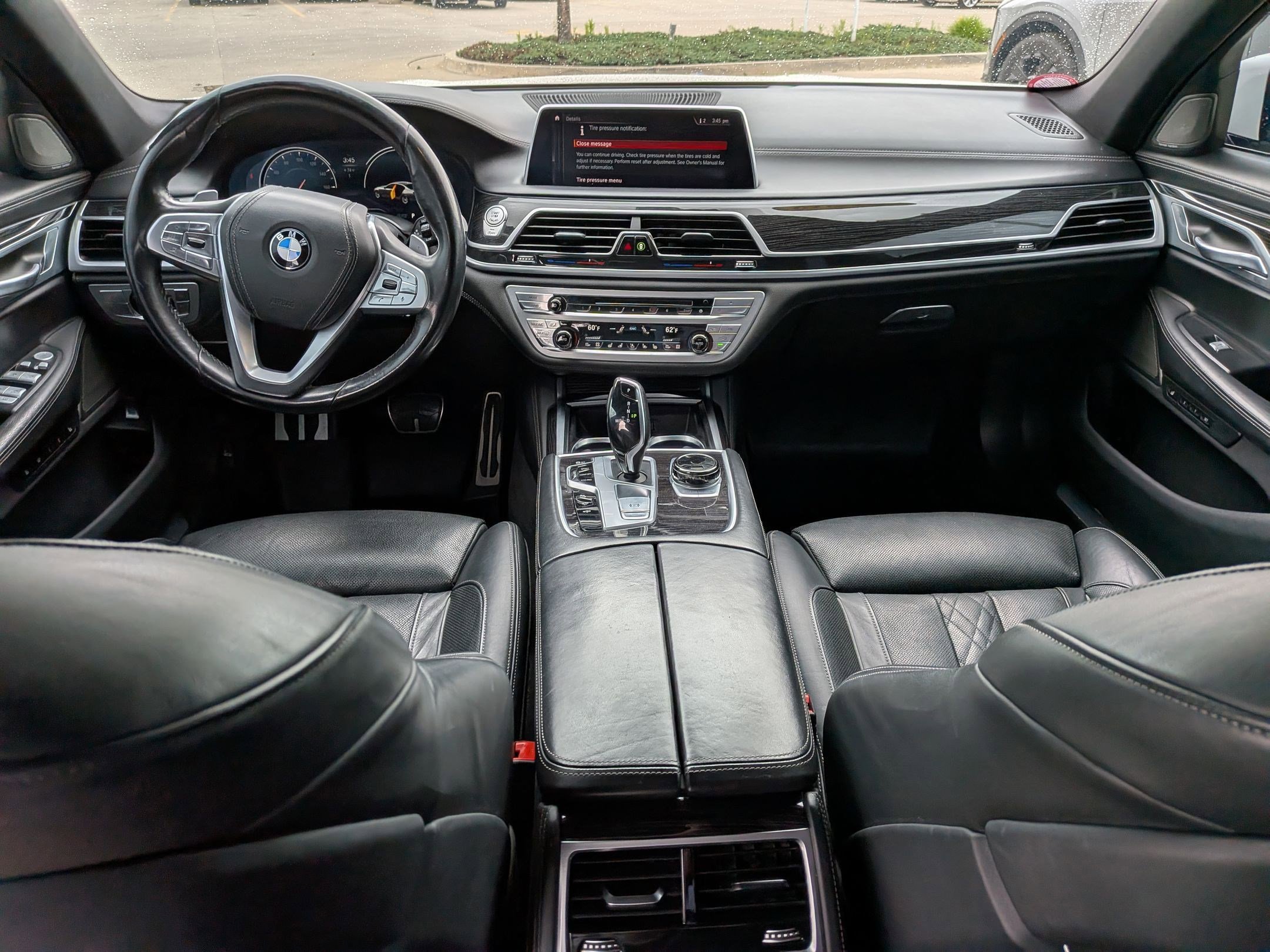 Used 2019 BMW 750i xDrive w/ Executive Package AWD/4WD image 25