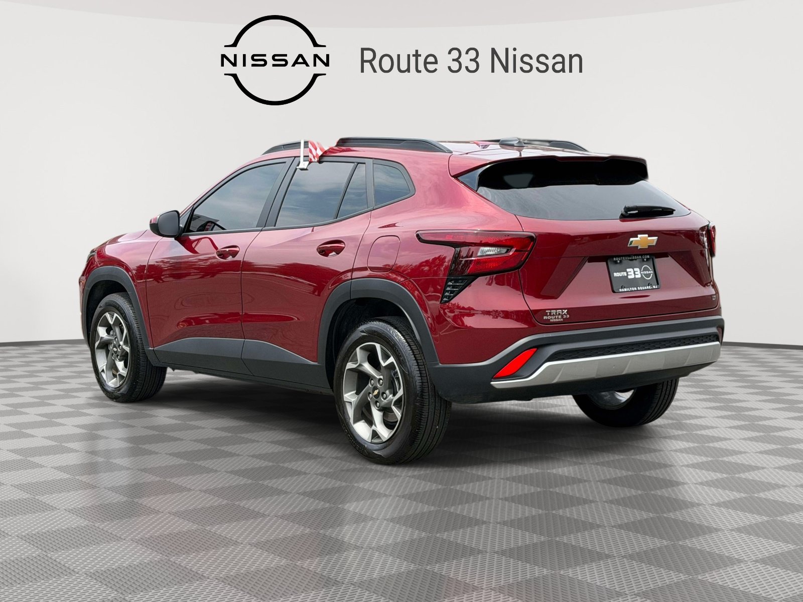 Used 2025 Chevrolet Trax LT w/ LT Convenience Package FWD image 5