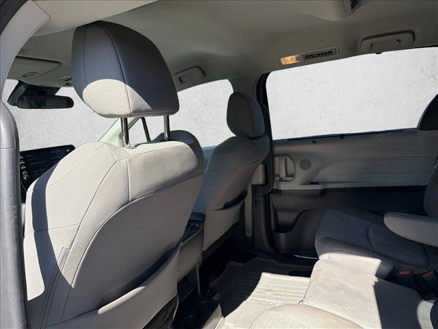 Certified 2022 Toyota Sienna LE FWD image 21
