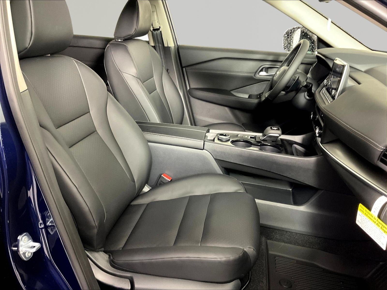 New 2026 Nissan Rogue Dark Armor AWD/4WD image 19