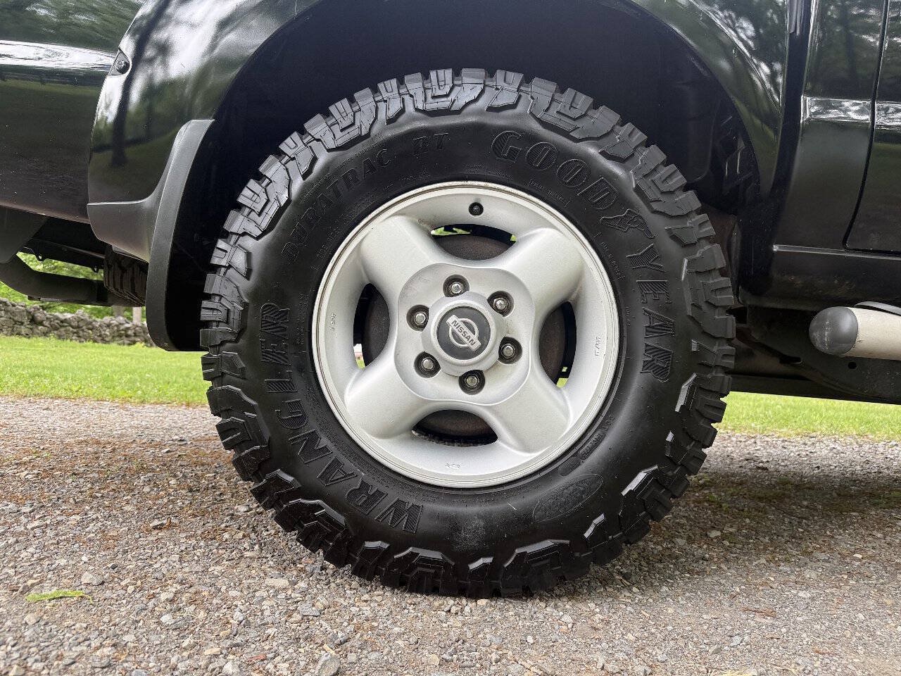 Used 2002 Nissan Frontier SE AWD/4WD image 29