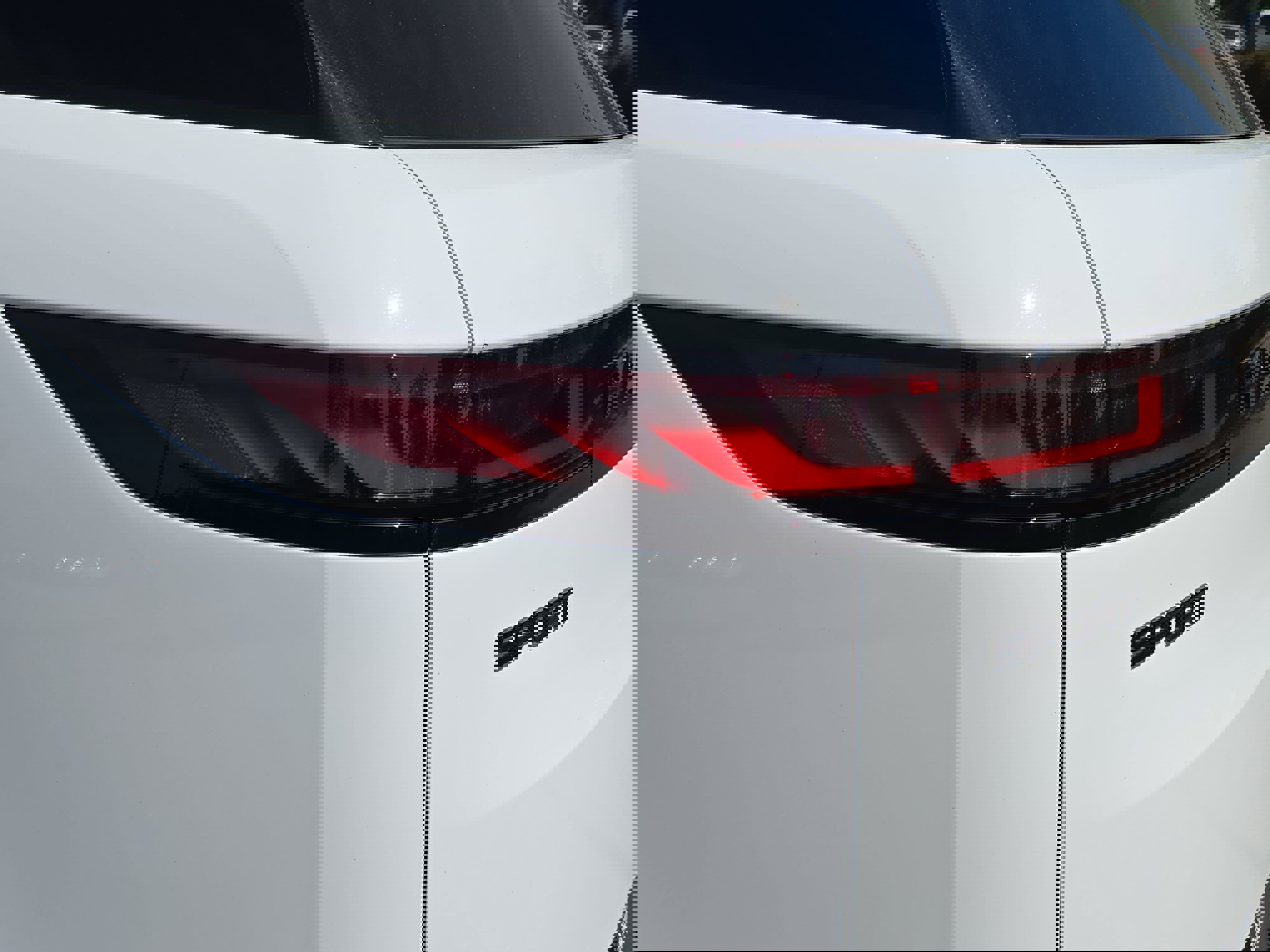 Certified 2025 Land Rover Range Rover Sport Dynamic SE image 35