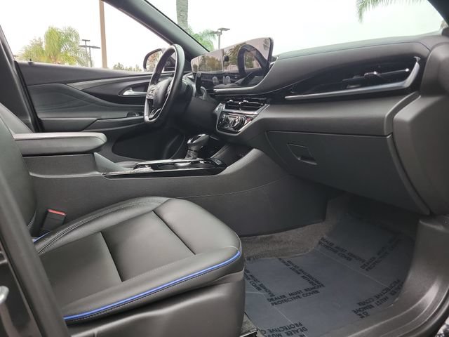 Used 2025 Buick Envista Sport Touring FWD image 23