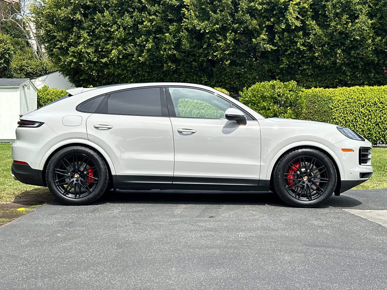New 2026 Porsche Cayenne S image 9