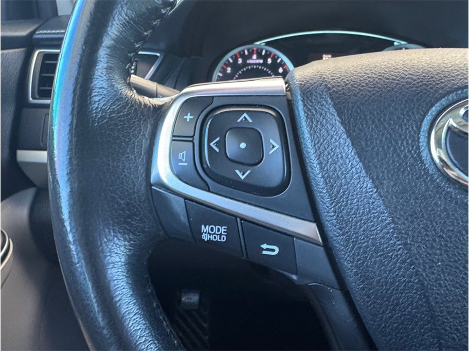 Used 2016 Toyota Camry SE w/ Protection Package (Q2) FWD image 13