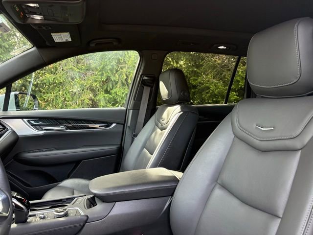 Certified 2024 Cadillac XT6 Premium Luxury w/ LPO, Floor Liner Package image 18