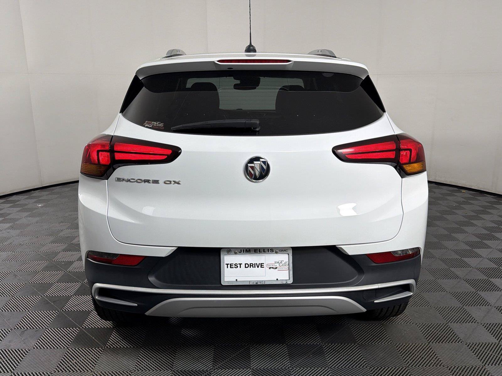 Certified 2023 Buick Encore GX Select w/ Safety Package II FWD image 5