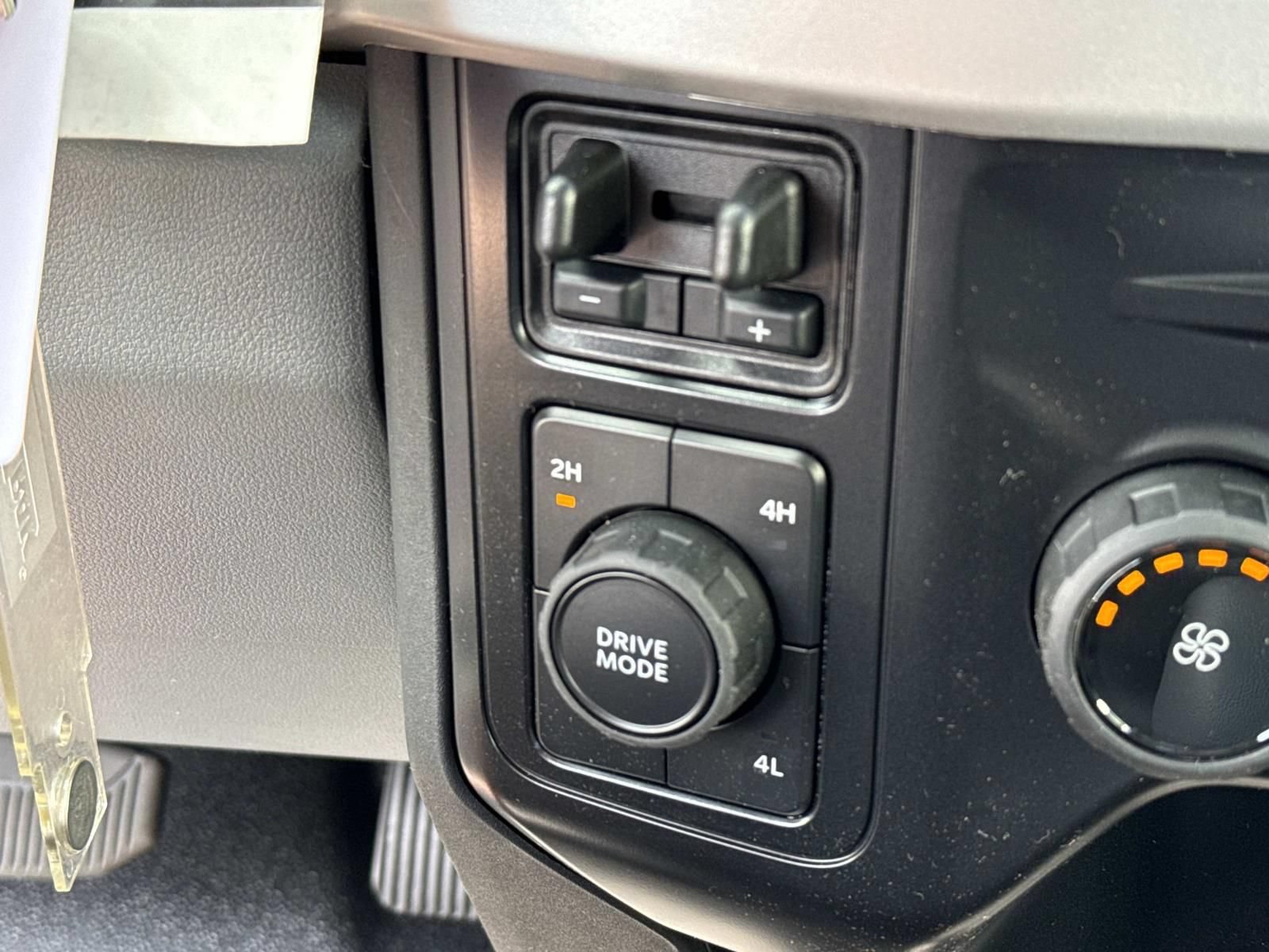 New 2026 Ford F350 XL AWD/4WD image 17