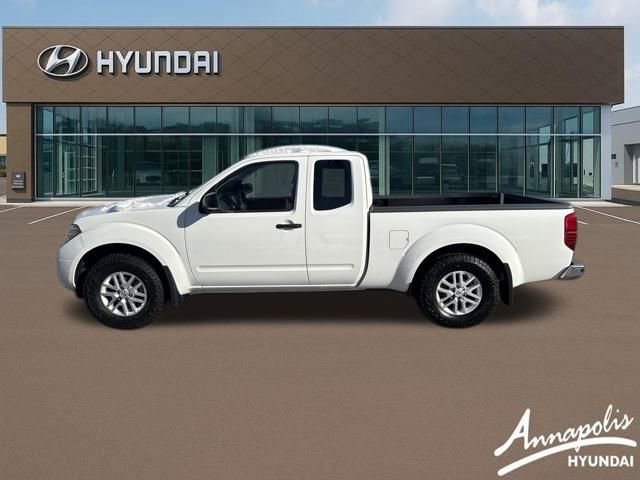 Used 2021 Nissan Frontier SV w/ SV Utility Package image 2