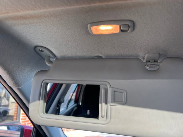 Used 2023 Hyundai Venue SEL image 33