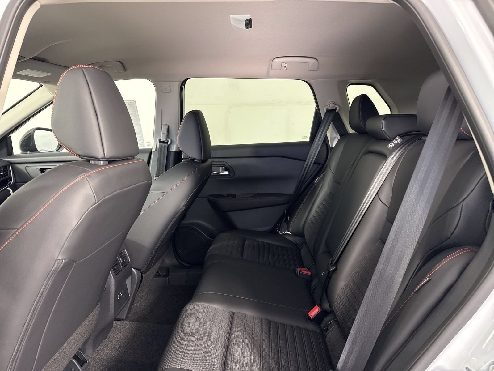 New 2026 Nissan Rogue SV AWD/4WD image 22