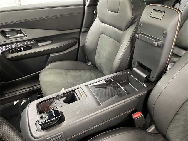 Certified 2024 Nissan Ariya AWD image 22