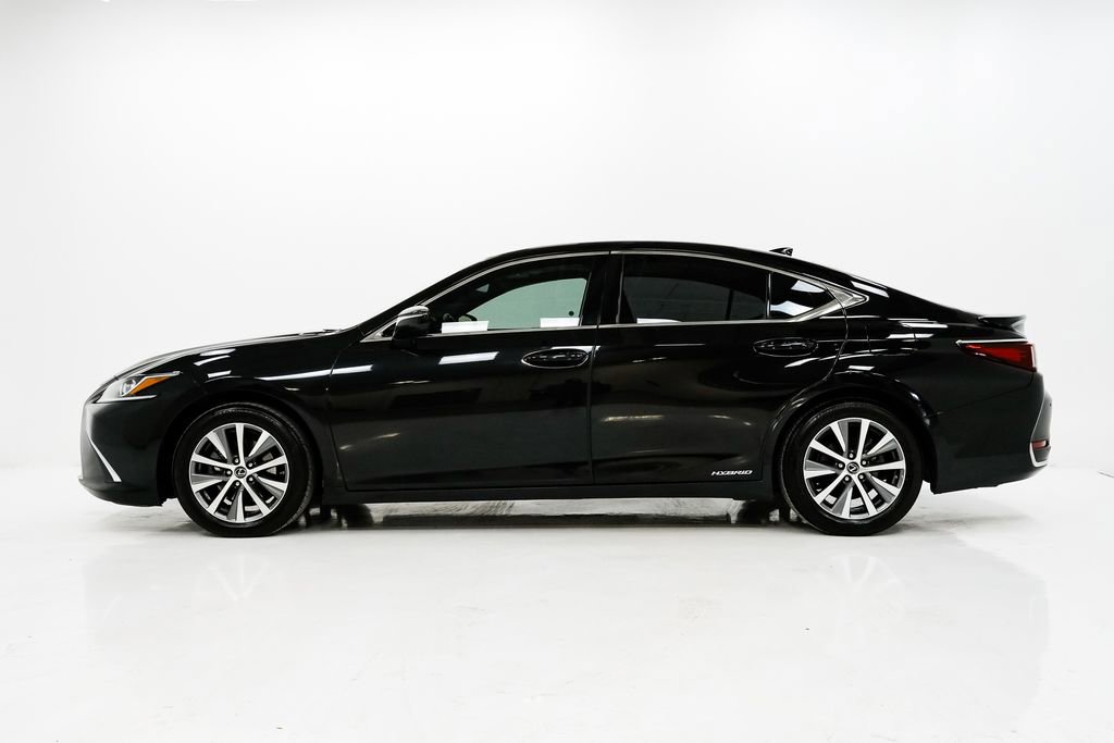Used 2020 Lexus ES 300h 300h w/ Premium Package image 29