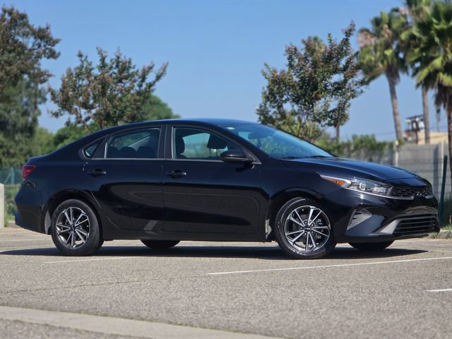 Used 2022 Kia Forte LXS FWD image 6